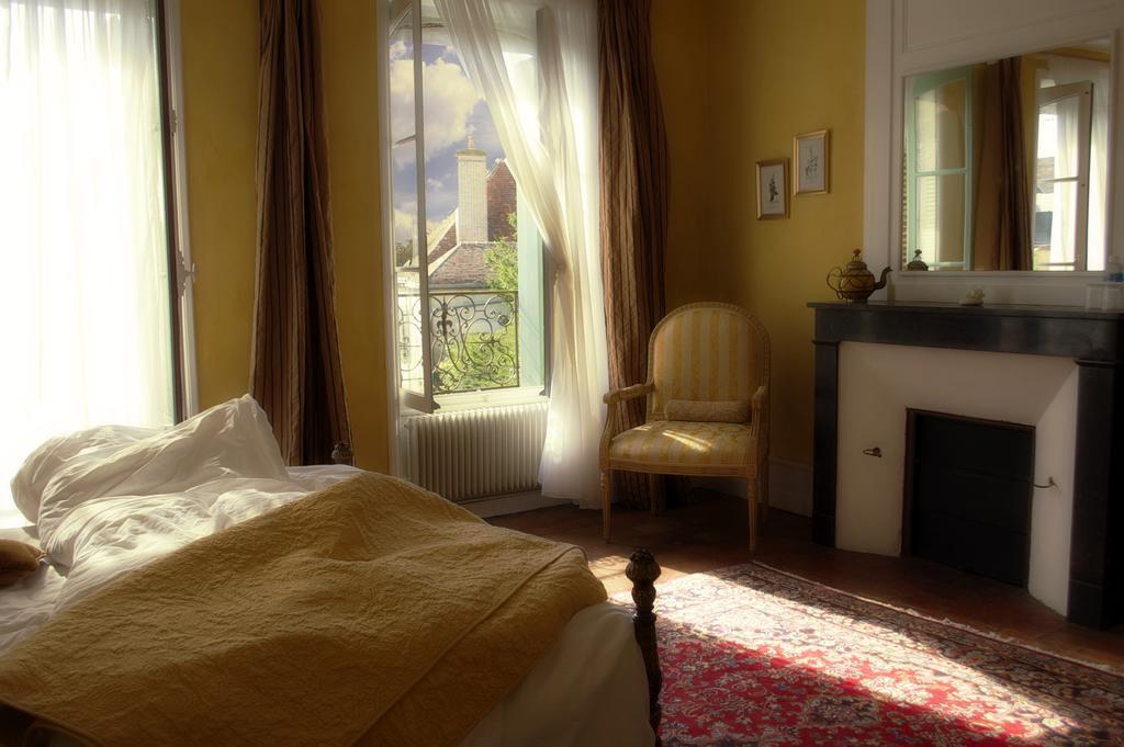 Maison Conti Bed and Breakfast Montmirail  Habitación foto